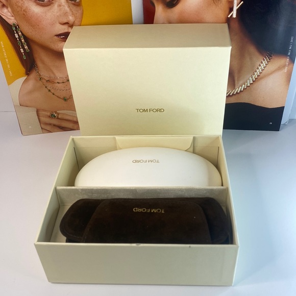 New - Tom Ford NEW TOM FORD TF5690/B 001
EYEGLASSES TOM FORD FT5690/B 001 - Picture 11 of 14